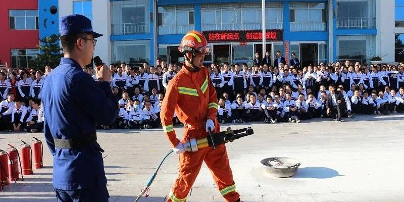 ‘AG亚娱集团’
平鲁消防开启“消防小课堂”(图12)