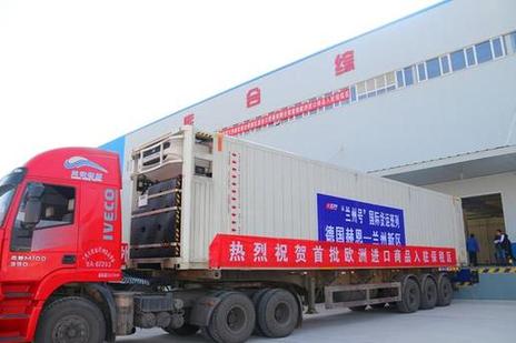 ‘AG亚娱集团官方’杨幂李易峰鹿晗邀你群聊OPPOR7自拍神器家族任你挑(图2) AG亚娱集团官方