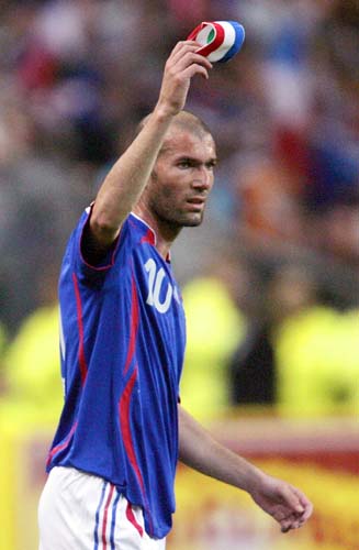 ag亚娱官网-中国首个寒冷公益日 李连杰领衔众明星体验冬日寒冷(图2) AG亚娱集团官方