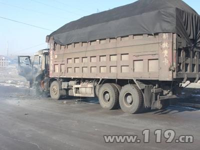 【ag亚娱官网】公众聚集场所存安全隐患 零陵消防责令整改(图2) AG亚娱集团官方