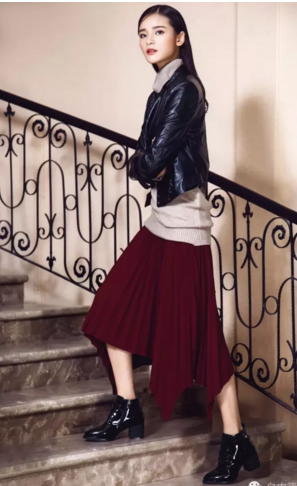 安徽明光市一公寓楼发生火灾2人坠亡 代市长赶赴现场-AG亚娱集团官方(图3) AG亚娱集团