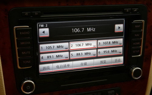 AG亚娱集团：中国AI应用最新白皮书：这四大行业将受AI影响最大，或带来19000亿增益价值丨雷报第49期