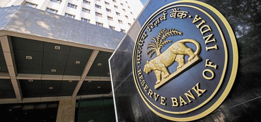 【ag亚娱官网】车内人员被困积水涵洞 镇江消防官兵涉水救援(图4) AG亚娱集团