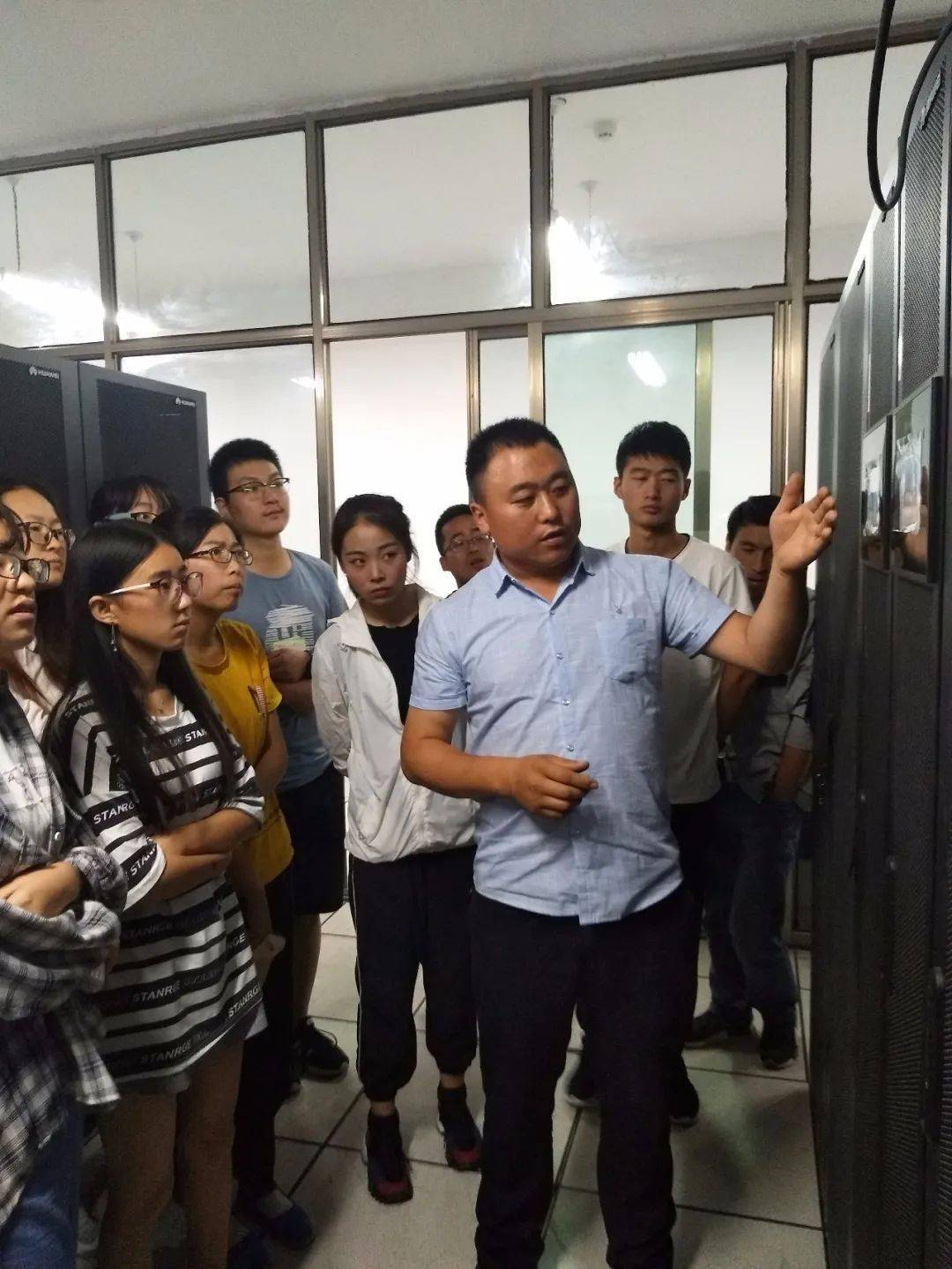 ‘AG亚娱集团官方’
兰外印象(图4)