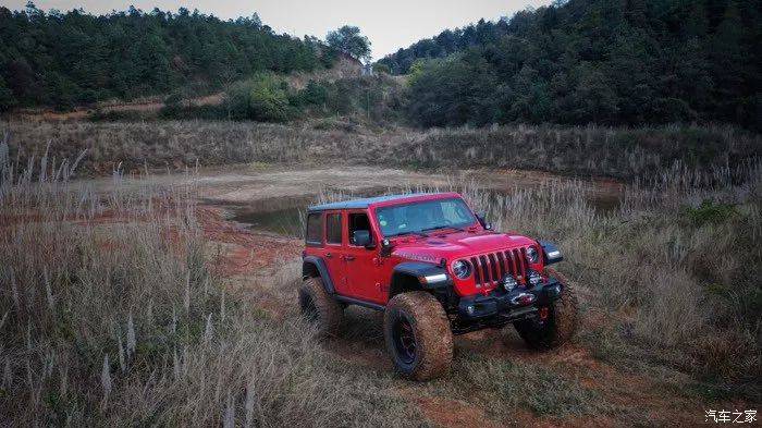 ag亚娱官网：
牧马人越野的篇章 从未被翻阅 也从未随波逐流 (图13)