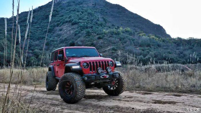 ag亚娱官网：
牧马人越野的篇章 从未被翻阅 也从未随波逐流 (图18)