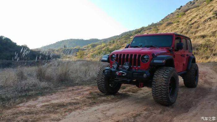 ag亚娱官网：
牧马人越野的篇章 从未被翻阅 也从未随波逐流 (图26)